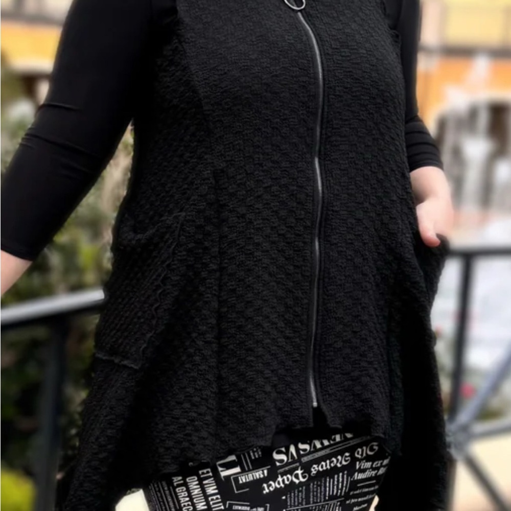 Black Textured Zip-Up Vest